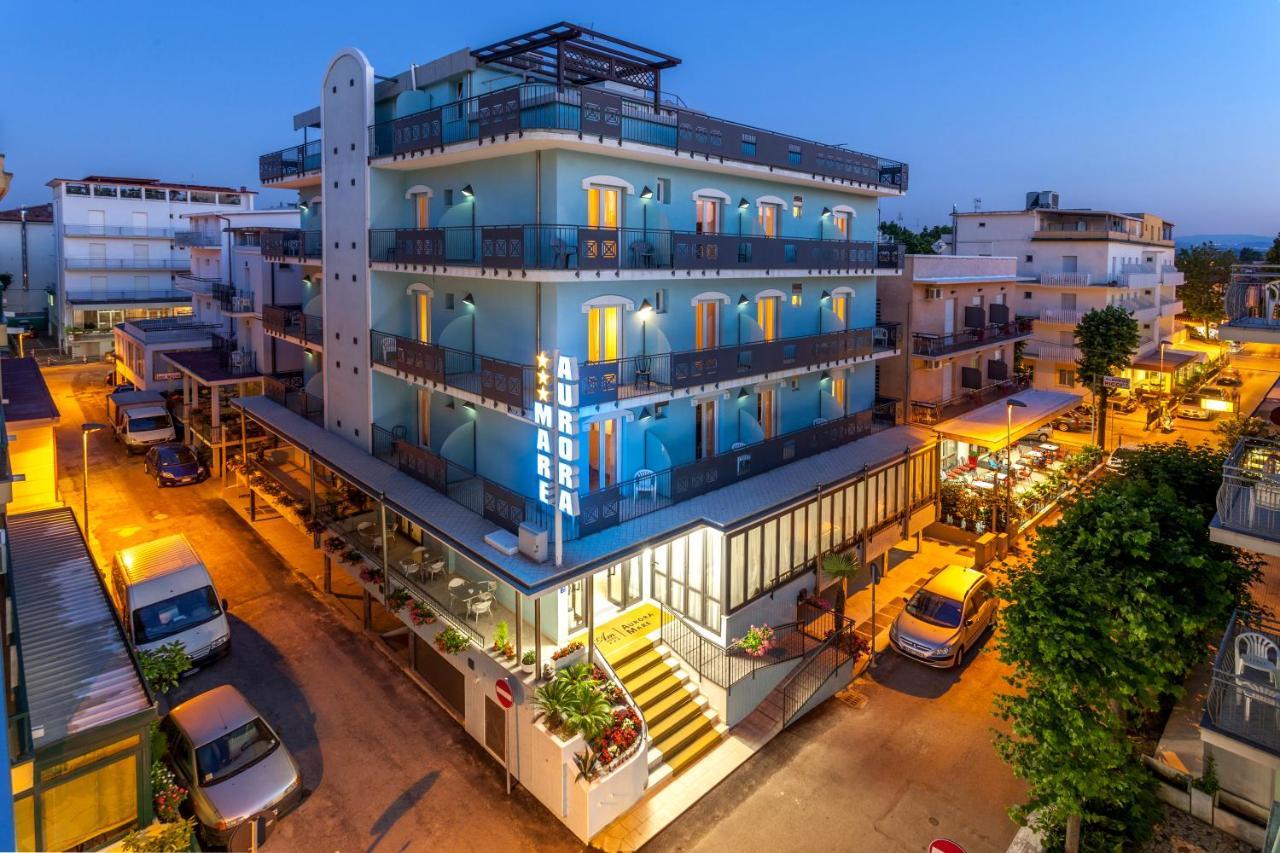 Hotel Aurora Mare Rimini Exteriör bild